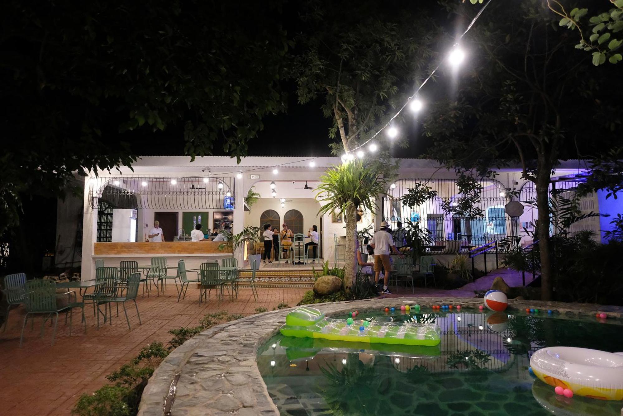 Mad Monkey Dumaguete Hostel Dumaguete City Екстериор снимка