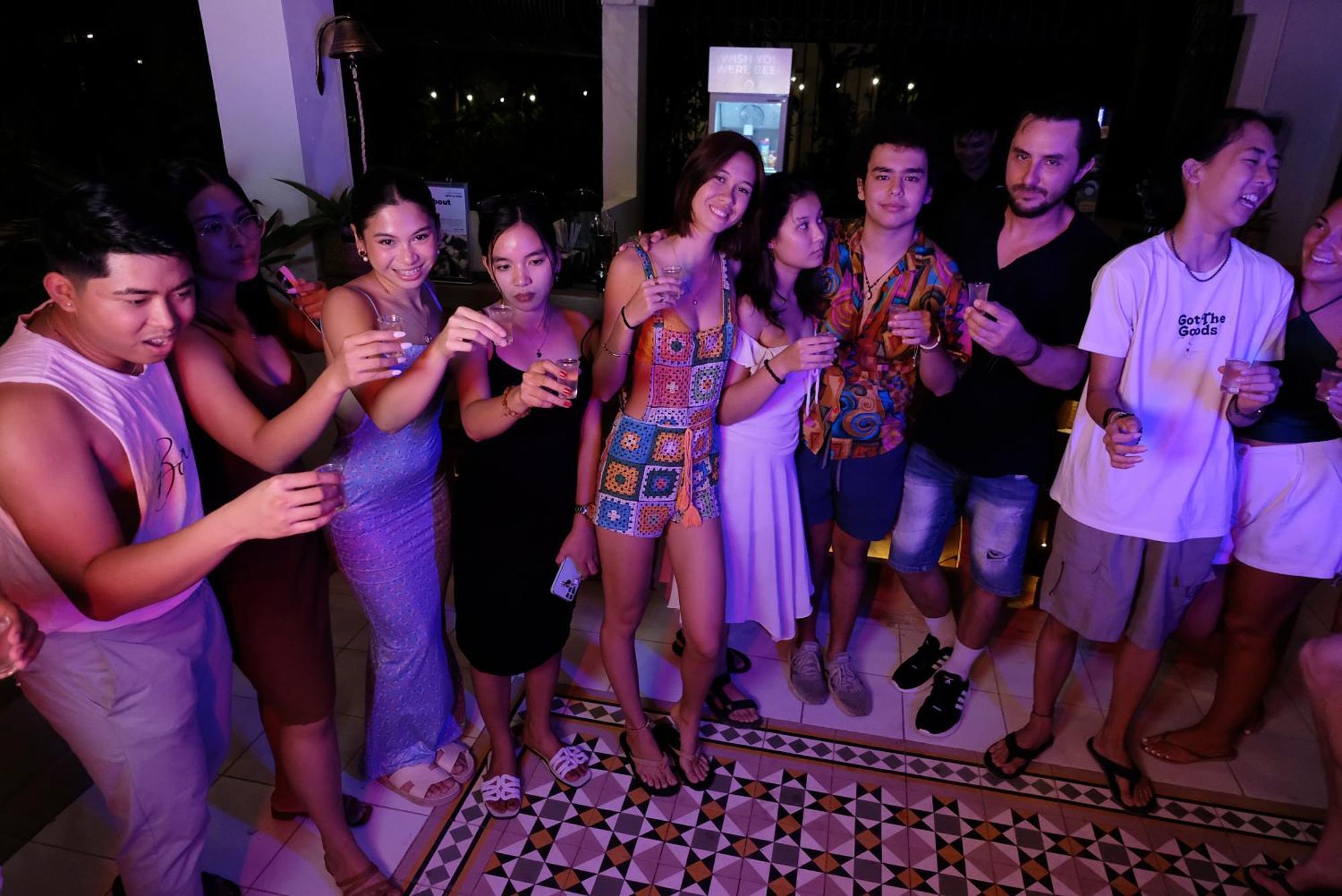 Mad Monkey Dumaguete Hostel Dumaguete City Екстериор снимка