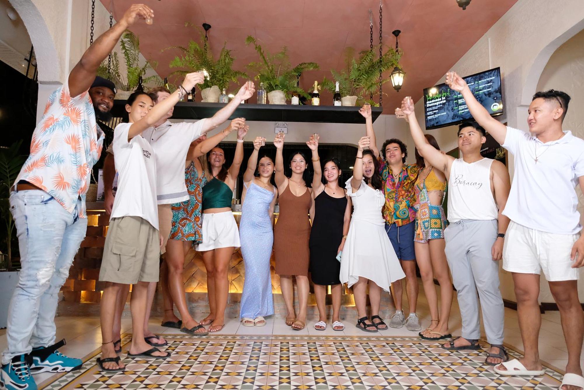 Mad Monkey Dumaguete Hostel Dumaguete City Екстериор снимка